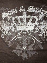 Vtg Y2K Carbon Black AOP Beaded Crown Crest Eagle T Shirt S/M (read)* Cyber Goth