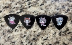 HANABIE. 2026 Gachapon Tour Guitar Pick Matsuri Yukina Hettsu Chika Shirt Poster