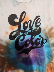 Vtg Shirt single stitch tie dye Love Has No Color alternative medium