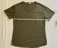 Lot of 2 Mens Size Small Various Brands Long Sleeve Black and Short Sleeve Green