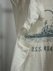VTG 40s 50s USS Roanoke CL 145 USN Crew Military Issued Thrashed Worn T-Shirt M