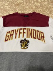 Universal Studios Harry Potter Gryffindor Pullover Sweatshirt NWT