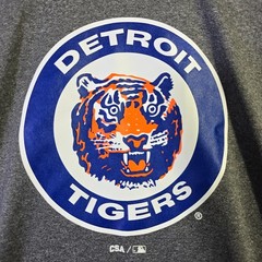 MLB Detroit Tigers Shirt Mens XL Gray Baseball Outdoor Sports Classic Retro NWT