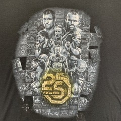 Men’s T Shirt UFC 25 Lots Of Fighters Graphic Reebok Size Medium Thin Black