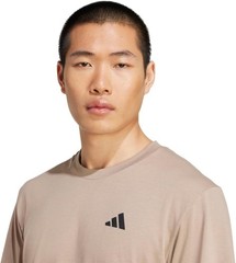 adidas Men’s Essentials Feel Ready Training T-Shirt – chalky brown / black – Lar