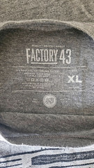 Factory 43 T-Shirt Unisex XLARGE In Your Eyes Raccoon Gray