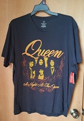 NWT Wrangler Men Black Short Sleeve Queen Graphic Band Tee Night at the Opera L