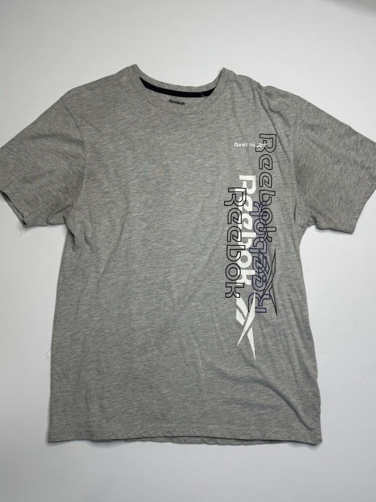 Reebok Men’s Graphic T-Shirt Size Large Gray Vertical Logo Athletic Tee