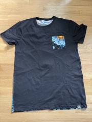 Black Blue Floral Graphic Pocket T-Shirt Men’s Large Cotton Sri Lanka Tee