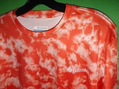 5286) NWOT COLUMBIA medium red tie-dye polyester knit t-shirt long sleeve new