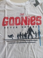 The Goonies T Shirt Adult Large Never Say Die Graphic White Red Black .NWT