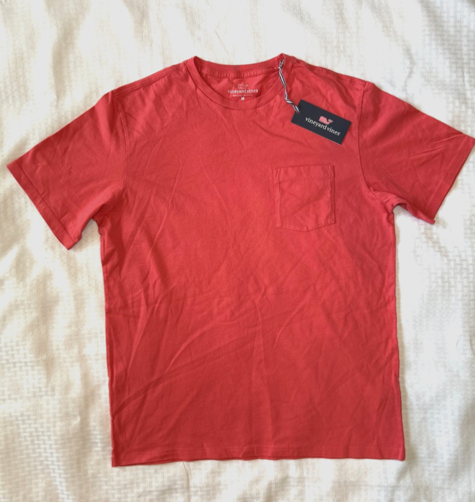 Vineyard Vines Men’s Jetty Red T-Shirt w/Pocket Sz Med New w/tag Free Shipping!