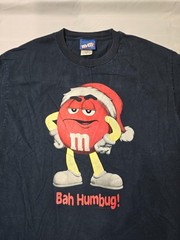Size L – 2005 M&M’s “Bah Humbug!” Santa Hat T-shirt
