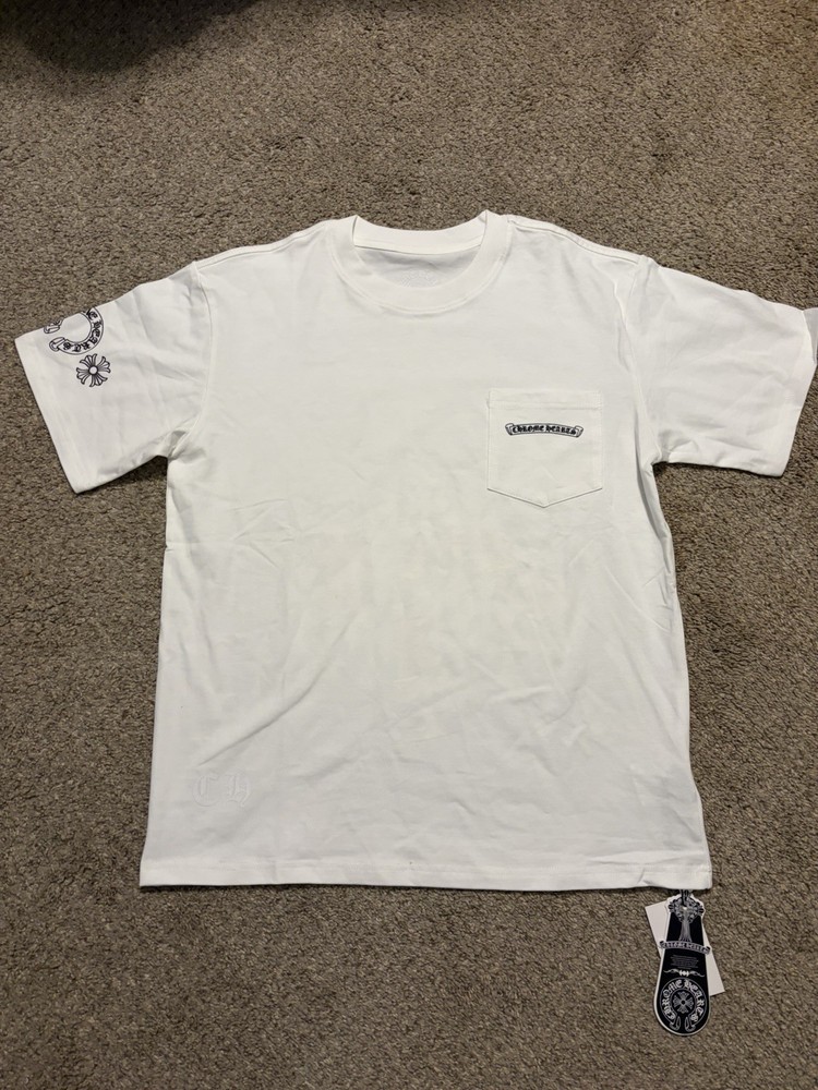 Chrome Hearts Men’s M White Pocket Graphic Cross Logo Crew Neck Tee