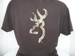 Browning Tee Shirt 100% Cotton Machine Wash Size Large .