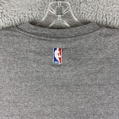 Y2K Nike Team Detroit Pistons Arch Logo T-Shirt 2XL Gray NBA Mexico