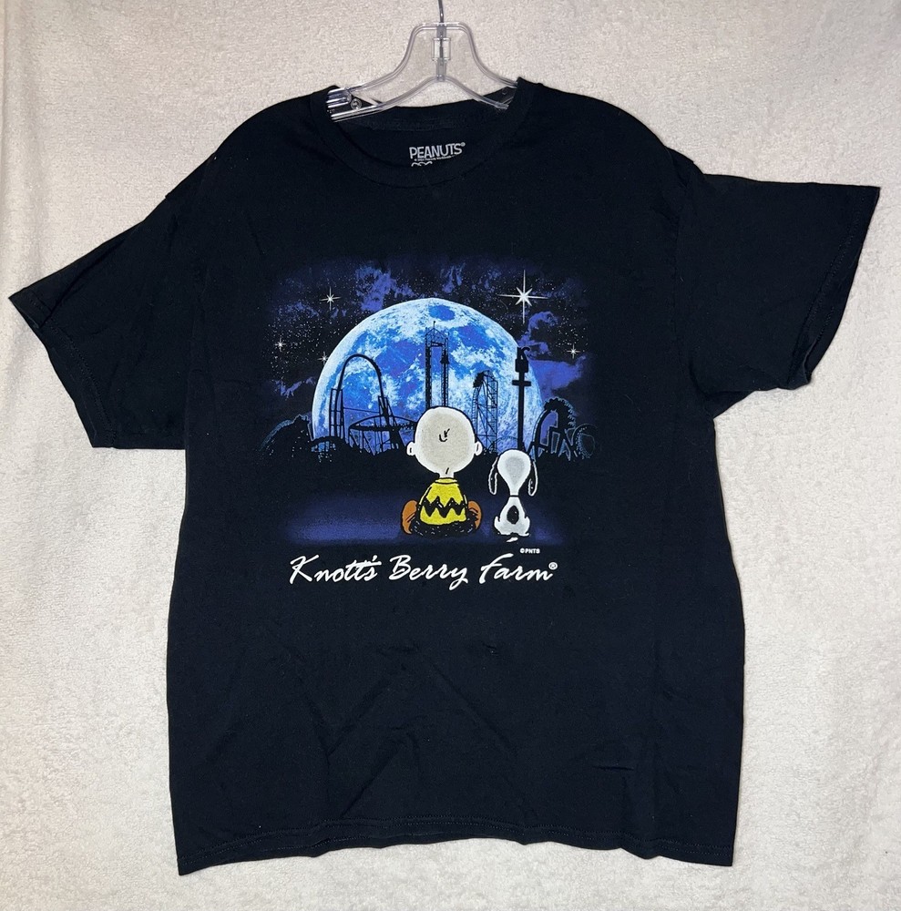 Peanuts x Knott’s Berry Farm graphic tee featuring Charlie Brown and Snoopy L