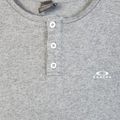 Oakley Shirt Mens Large Gray Henley Regular Fit Logo Athletic Casual Tee