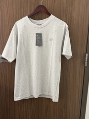 NWT New Balance Relaxed T-Shirt Men’s Medium Heather Gray Short Sleeve Tee