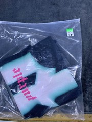 Purple Brand P Logo Graphic T-Shirt Men’s Size S Black Teal Pink Streetwear Tee
