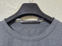 Vuori Men’s Gray Tradewind Performance Pocket Tee Medium