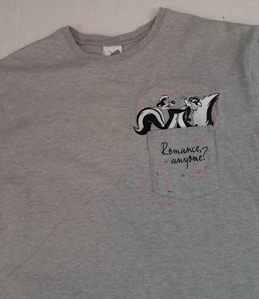 Vintage Pepe Le Pew & Penelope Pussycat True Romance Printed T-Shirt 2001 Small