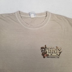 Tiki’s Grill & Bar Hawaiian T-Shirt Men’s Size XL Beige Short Sleeve Crew Neck