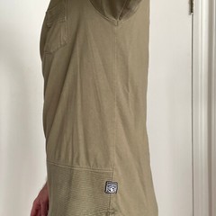 South Pole Ribbed T Shirt Men’s Medium Drab Green Scallop Hem Chest Pocket