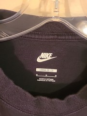 Nike Max90 Embrace Victory Graphic T-shirt Men Size Med. HQ2579 045