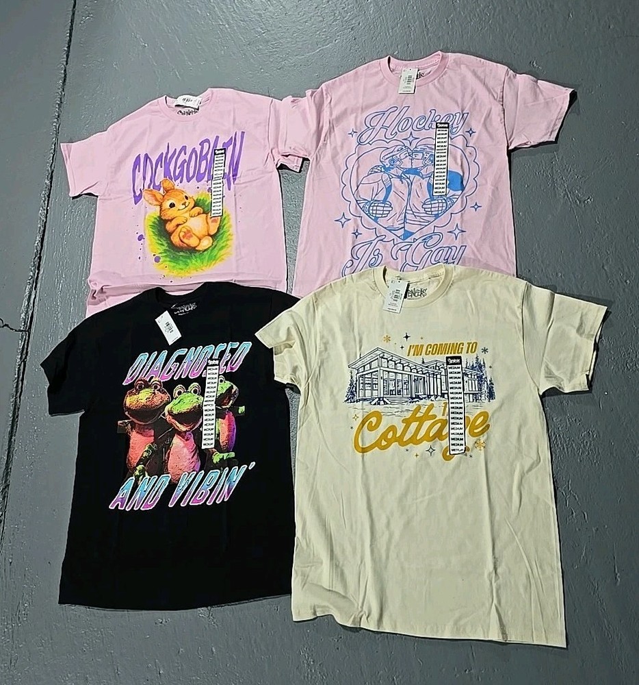 Spencer’s Brand Hockey Gay Pink Cottage Graphic T-Shirt 4pc Lot SZ Medium (Z)