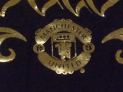MANCHESTER UNITED RED DEVILS FOOTBALL CLUB BELIEVE GOLD FOIL PRINT NIKE SHIRT SM