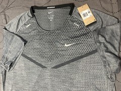 NIKE TECH KNIT RUNNING #010 H. GRAY’S & BLACK DRI-FIT ADV SHIRT SIZE 2XL MEN $80