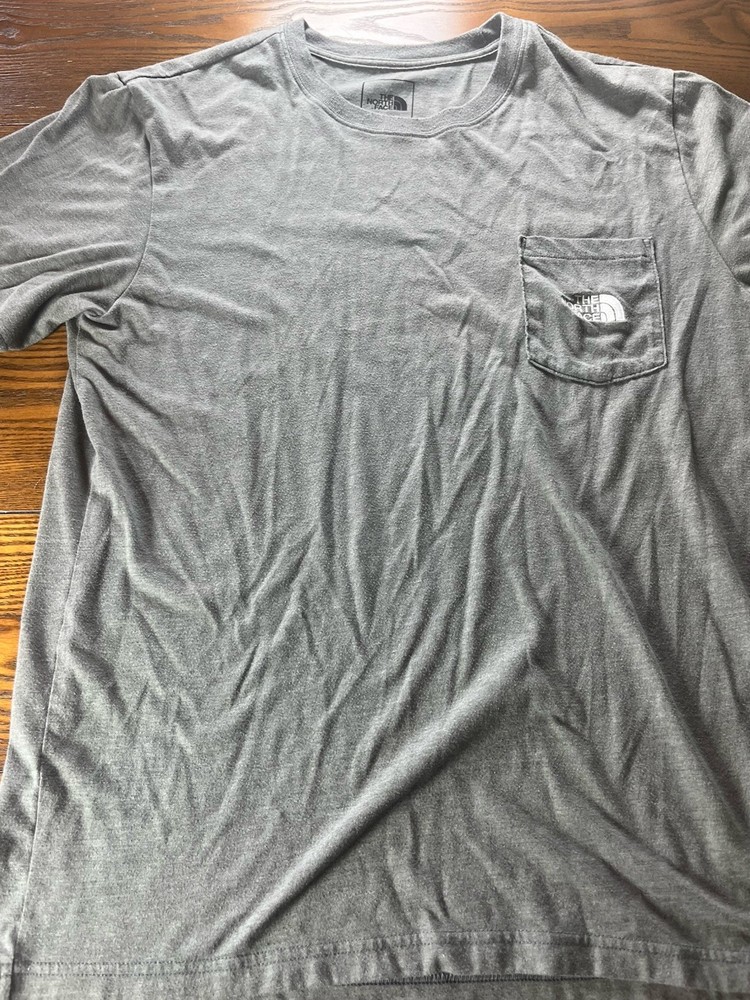 The North Face Shirt Mens Medium Gray Short Sleeve Pocket Tee Lightweight Casual