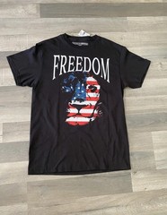 BROOKLYN VERTICAL Freedom Men’s T-Shirt Medium Lion Red White and Blue Cotton