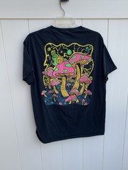 Alab Graphic T Shirt Black Trippy T Shirt Mushroom Sz Large