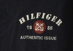 Vintage Tommy Hilfiger Men Crew Neck Long sleeves T-shirt Size XL/XG cotton