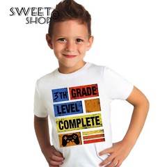 THIRD MIDDLE END OF SCHOOL YEAR T-SHIRT T-SHIRT T-SHIRT GIFT IDEA LEVEL