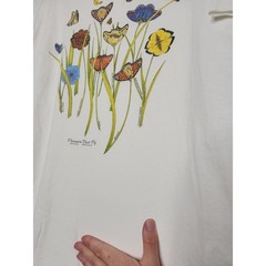 Vintage Butterfly Nature Art Flowers Garden 90s Organic Cotton Medium