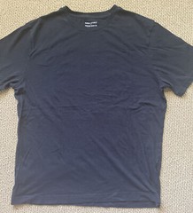 3 Banana Republic Men’s Premium Wash Crew Neck T-Shirts, MED, 2 Black & 1 Yellow