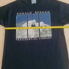 Ronald Reagan Presidential Library sz. Med. Navy-Blue Shirt Republican Goat