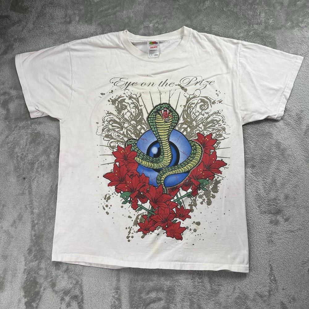 Vintage Y2K 2000’s Cobra EYE ON THE PRIZE T-shirt Fruit of The Loom Size Large