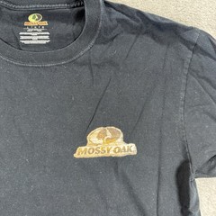Mossy Oak Men’s Black Outdoor Retro Hunting Graphic Tee Shirt Size Large Logo