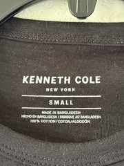 Kenneth Cole Small Black Classic Knit Pocket T-Shirt Super Soft 100% Cotton