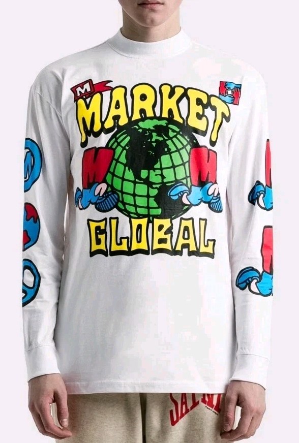 Chinatown Market Runs the World Globe Graphic Long Sleeve Shirt Mens Medium Mock