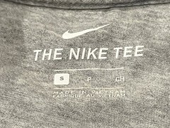 Nike USA Olympic Team Gray Red Mens Women’s Small Heritage Crest Logo T Shirt