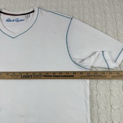 Robert Graham Classic Fit V Neck T-Shirt Men’s Size XL White Knit Supima Cotton