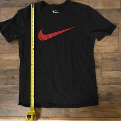 Nike Men’s L. Athletic Cut Black w/Red Logo Cotton Short Sleeve Classic T-Shirt