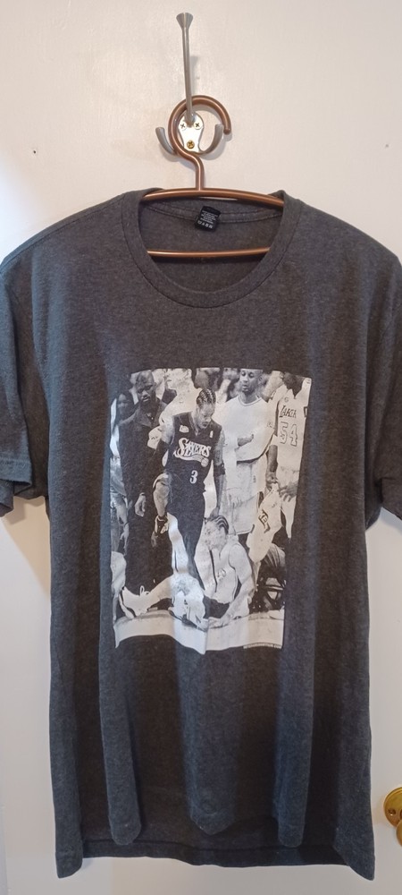 Allen Iverson short sleeve t-shirt size large, very thin and light weight