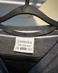 Y2K Univ Of Hawaii gray long sleeve henley w/ year 07 On J. America Label Sz. L
