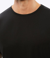 CUTS AO Curve-Hem Tee – Men’s Medium – Black